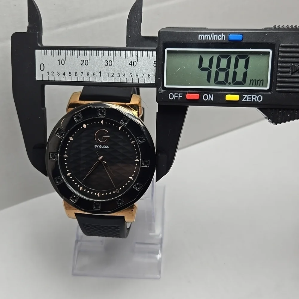 Mens G by GUESS  Black Rose Gold Watch G10438G1 New Battery